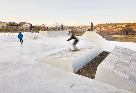 極限滑板運動公園設計